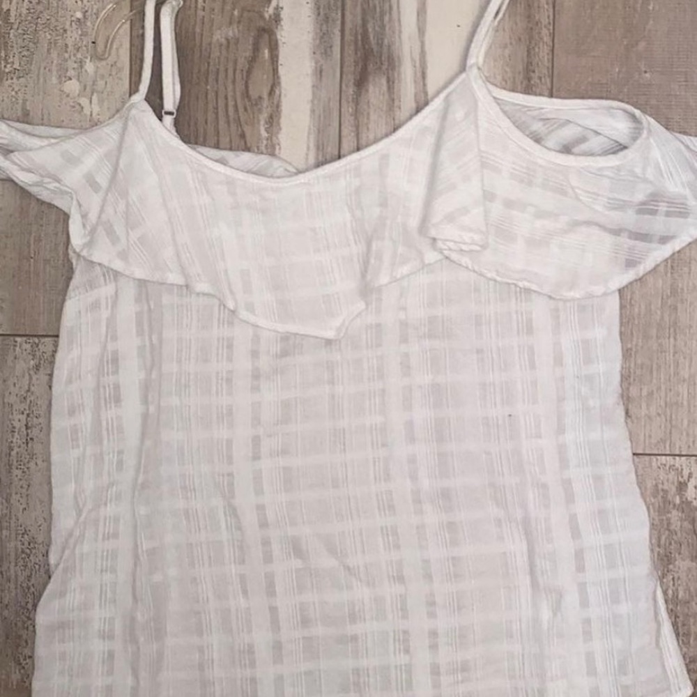 White Old Navy off the shoulder